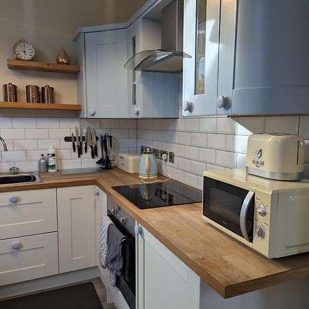 The Coach House Apartment At Cefn Tilla Court, 우스크 외부 사진